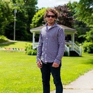 Meet your Posher, Zach